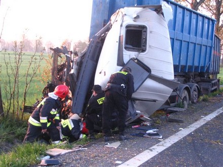rawicz-izbice_mercedes.jpg