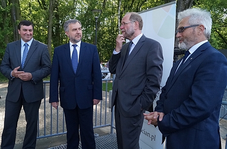 konf2.jpg